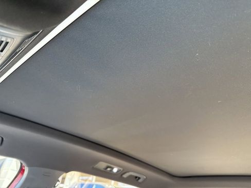 Used 2018 Volkswagen Tiguan SEL image 41