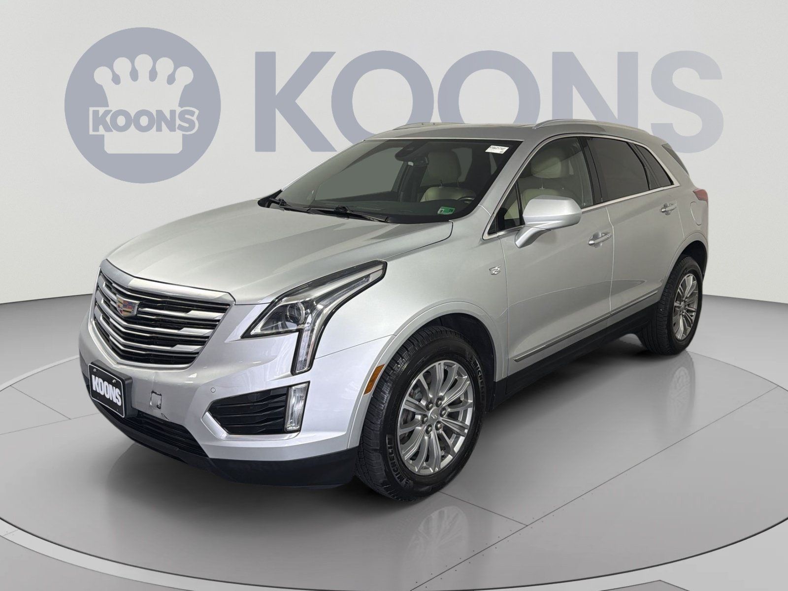 Used 2018 Cadillac XT5 Luxury w/ Driver Awareness Package AWD/4WD image 1