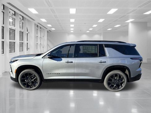 New 2026 Chevrolet Traverse RS w/ LPO, Floor Liner Package image 8