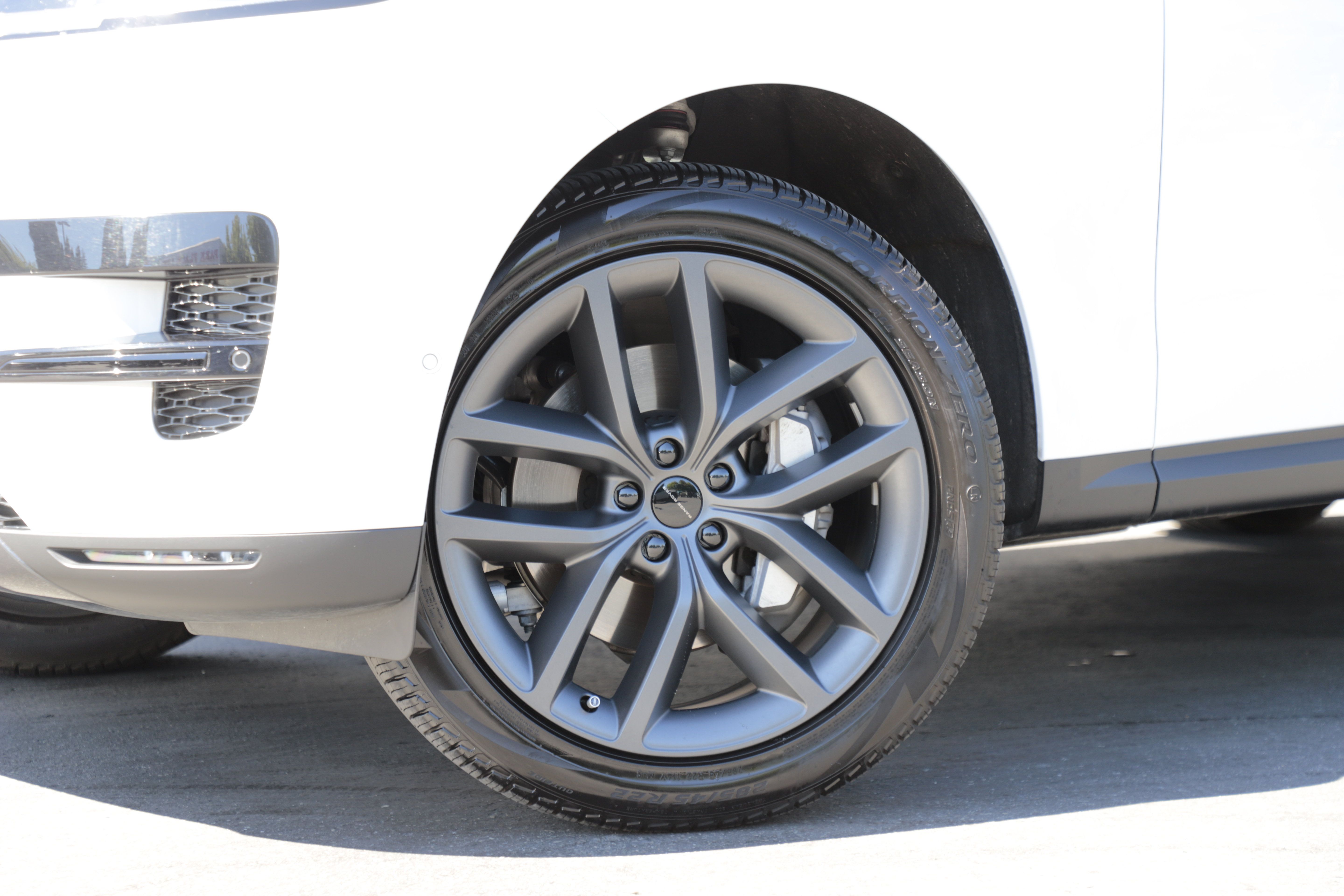 Certified 2026 Land Rover Range Rover Sport SE AWD/4WD image 2