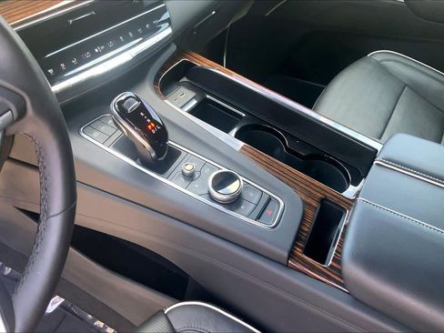 Used 2021 Cadillac Escalade Premium Luxury w/ Performance Package RWD image 16