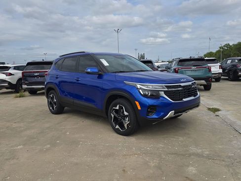 New 2026 Kia Seltos S FWD image 2