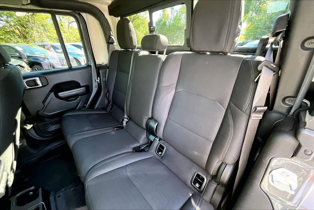 Used 2021 Jeep Gladiator Sport AWD/4WD image 36