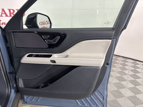 New 2025 Lincoln Aviator Premiere image 21