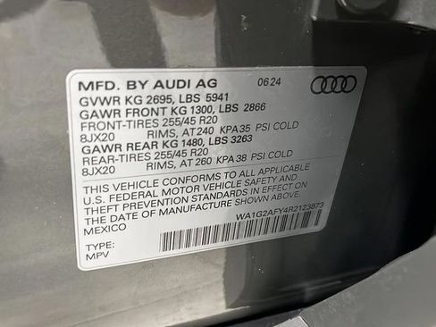 Used 2024 Audi Q5 e Premium w/ Convenience Package AWD/4WD image 28