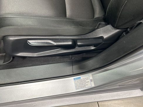 Used 2019 Honda Accord Hybrid image 11