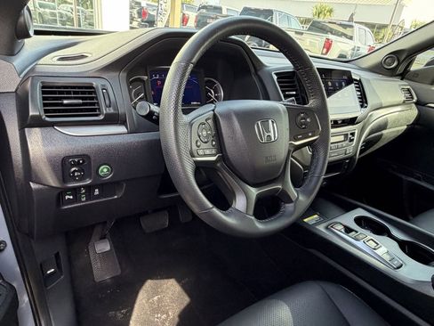 Used 2024 Honda Passport EX-L image 18