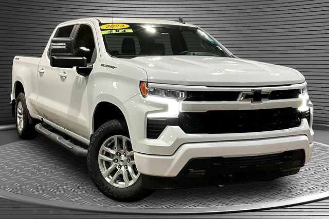 Used 2023 Chevrolet Silverado 1500 RST w/ Max Trailering Package AWD/4WD image 3