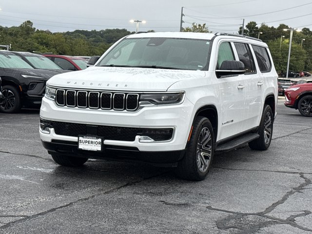 Used 2024 Jeep Wagoneer L Series II RWD image 15