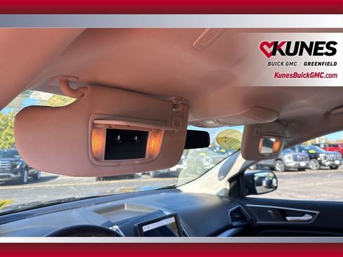 Used 2024 Ford Edge SEL image 37