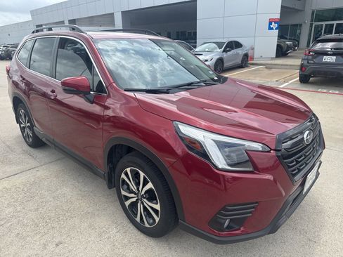 Used 2023 Subaru Forester Limited AWD/4WD image 2