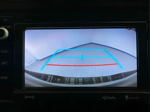 Used 2019 Toyota Tacoma SR5 AWD/4WD image 16