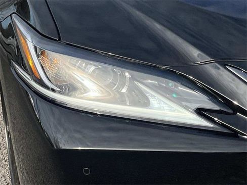 Certified 2023 Lexus ES 350 F Sport image 9