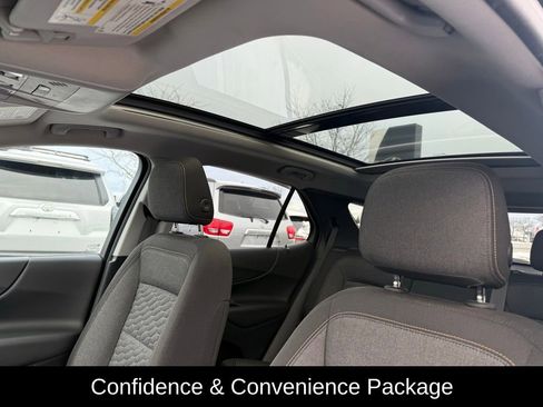 Used 2018 Chevrolet Equinox LT w/ Sun & Infotainment Package image 7