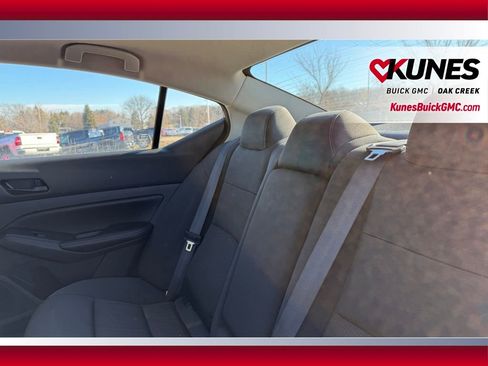 Used 2024 Nissan Altima 2.5 SV image 6