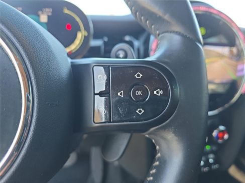 Used 2023 MINI Cooper S image 22