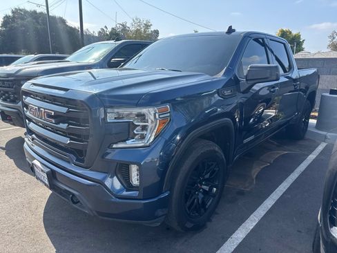 Used 2021 GMC Sierra 1500 Elevation w/ X31 Off-Road Package AWD/4WD image 2