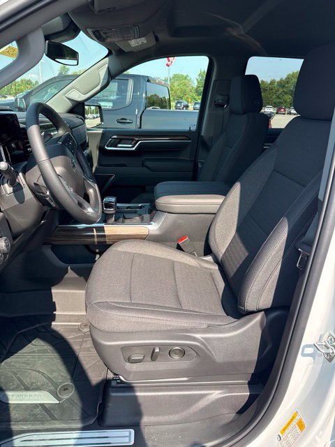 New 2026 Chevrolet Silverado 1500 RST w/ LPO, Dark Essentials Package AWD/4WD image 11