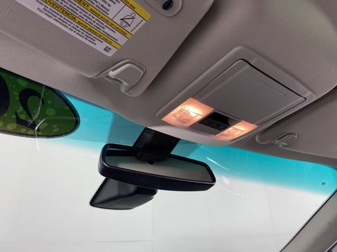 Used 2016 Ford Explorer Platinum image 33