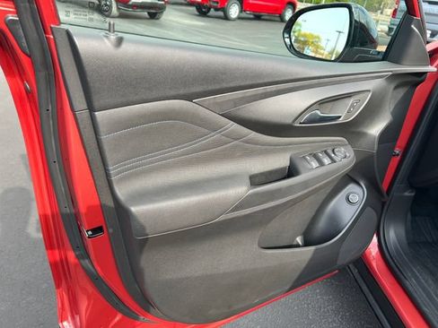 Certified 2024 Buick Envista Sport Touring w/ Convenience I Package FWD image 13