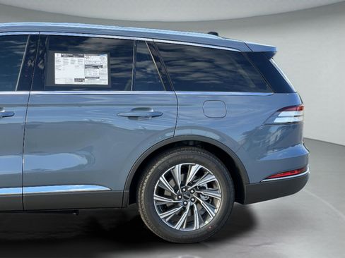 New 2026 Lincoln Aviator 2WD image 31