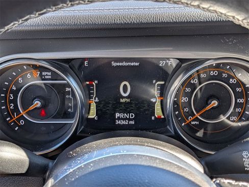 Certified 2022 Jeep Wrangler Unlimited Sahara w/ Safety Group image 15