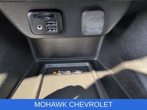 Used 2023 Chevrolet Traverse Premier w/ Redline Edition AWD/4WD image 36