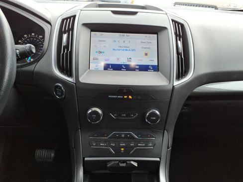 Used 2020 Ford Edge SE image 19