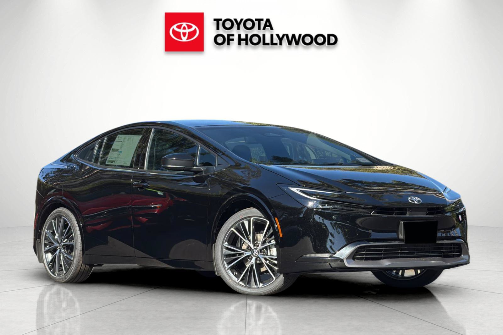 New 2027 Toyota Prius Limited w/ Limited Premium Package FWD image 1