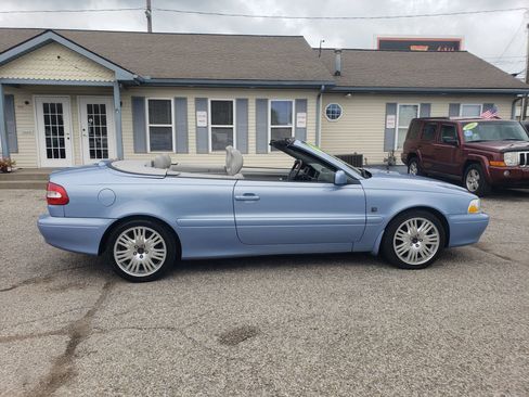 Used 2004 Volvo C70 HT image 5