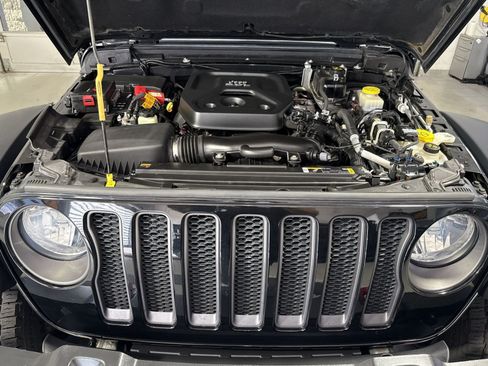 Used 2022 Jeep Wrangler Unlimited Rubicon w/ Cold Weather Group AWD/4WD image 30