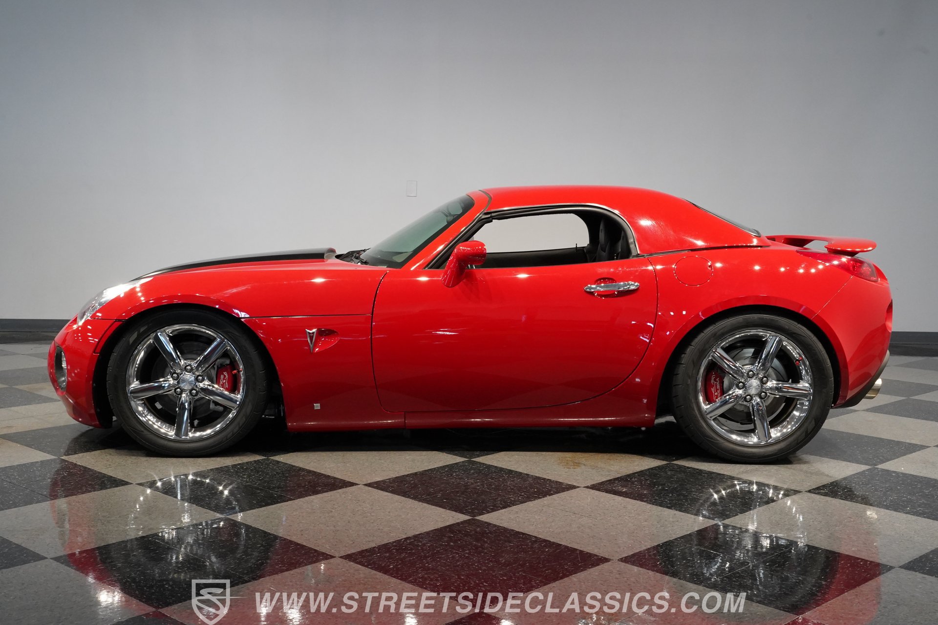 Used 2007 Pontiac Solstice GXP RWD image 8