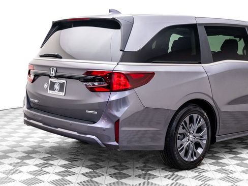 New 2026 Honda Odyssey Touring image 35