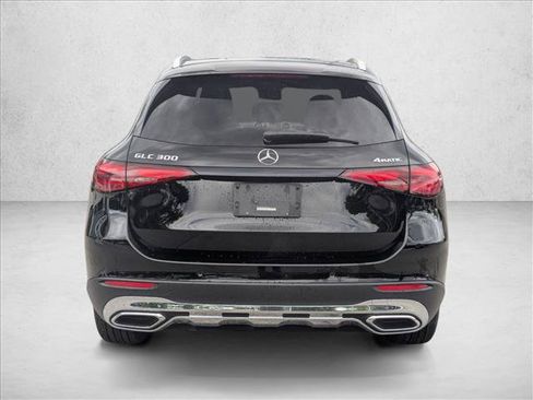Used 2023 Mercedes-Benz GLC 300 4MATIC image 6