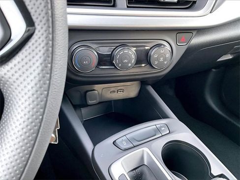 New 2026 Chevrolet Trax LS image 15