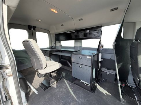 Used 2018 Ford Transit 150 XLT image 14