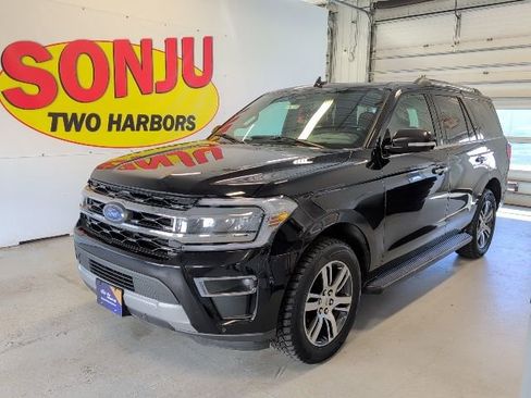 Certified 2024 Ford Expedition Limited image 1