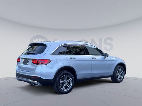 Used 2021 Mercedes-Benz GLC 300 4MATIC w/ Premium Package image 11
