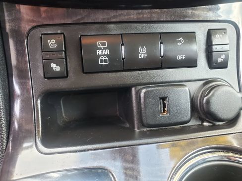 Used 2016 Buick Enclave Premium AWD/4WD image 18