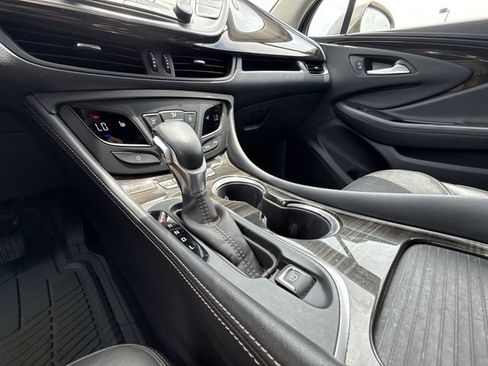 Used 2019 Buick Envision Essence FWD image 20