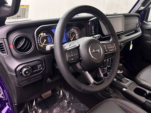 New 2026 Jeep Wrangler Unlimited Rubicon AWD/4WD image 11