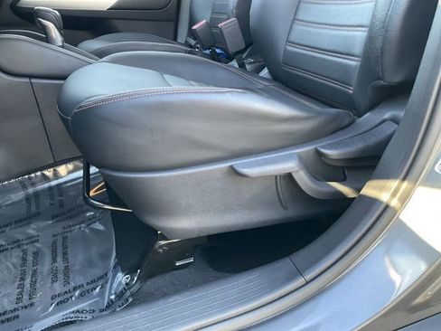 Used 2019 Nissan Kicks SR w/ SR Premium Package image 26