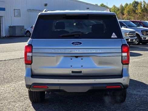 Used 2022 Ford Expedition XLT image 25