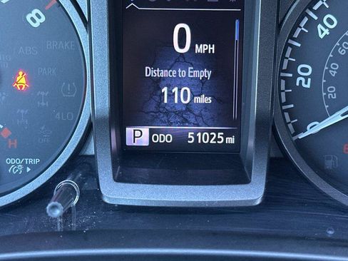 Used 2019 Toyota Tacoma TRD Off-Road w/ TRD Premium Off Road Package AWD/4WD image 26