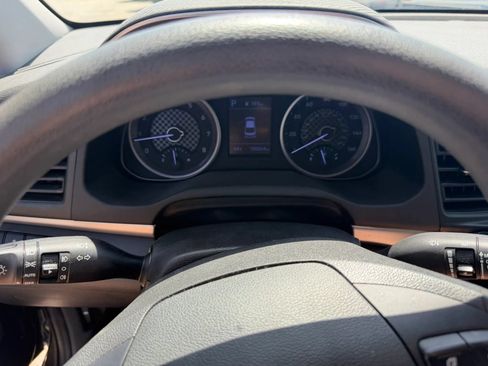 Used 2020 Hyundai Elantra SE w/ Cargo Package (C1) FWD image 14