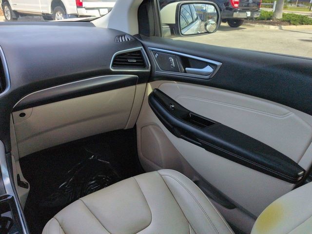 Certified 2019 Ford Edge Titanium FWD image 17