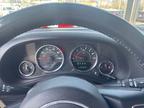 Used 2017 Jeep Wrangler Unlimited Sport w/ Connectivity Group image 5