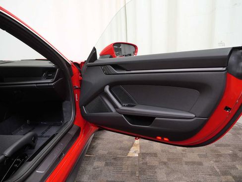 Used 2022 Porsche 911 GT3 RWD image 13