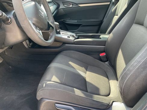 Used 2019 Honda Civic EX image 9