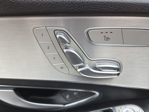 Used 2017 Mercedes-Benz C 300 4MATIC Sedan image 9